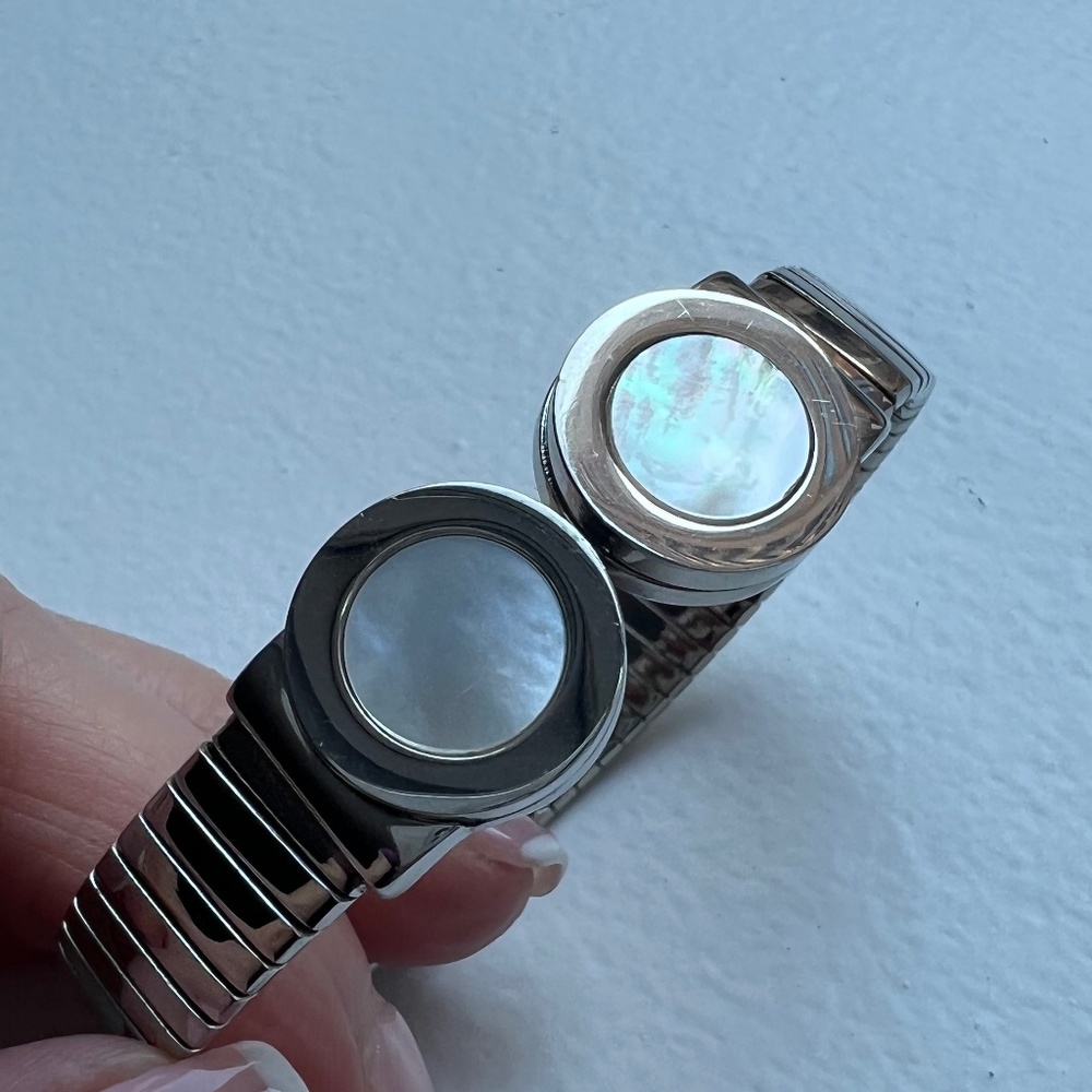 Flexible Mother of Pearl and Steel Chic Bracelet